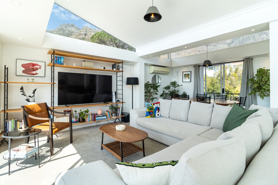 To Let 3 Bedroom Property for Rent in Vredehoek Western Cape